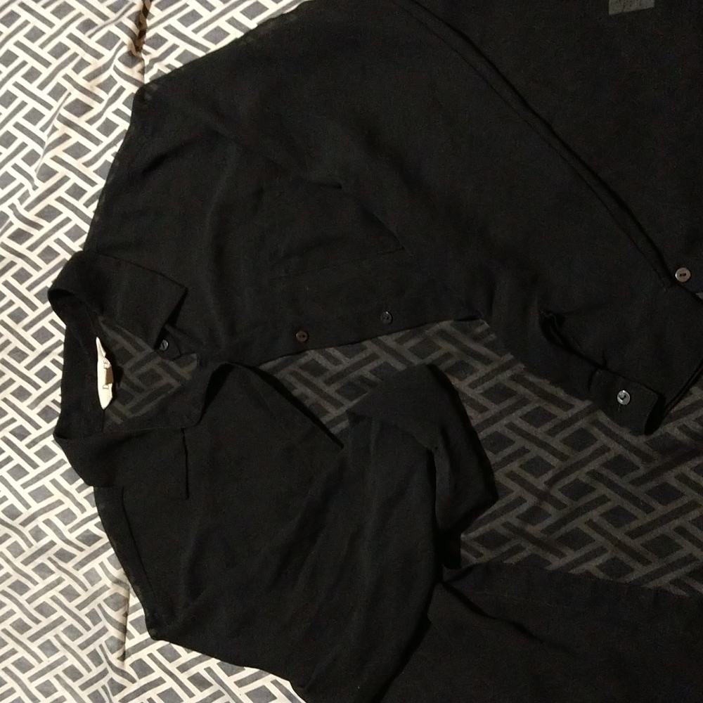 Decree Woman's XL shear long sleeve blouse